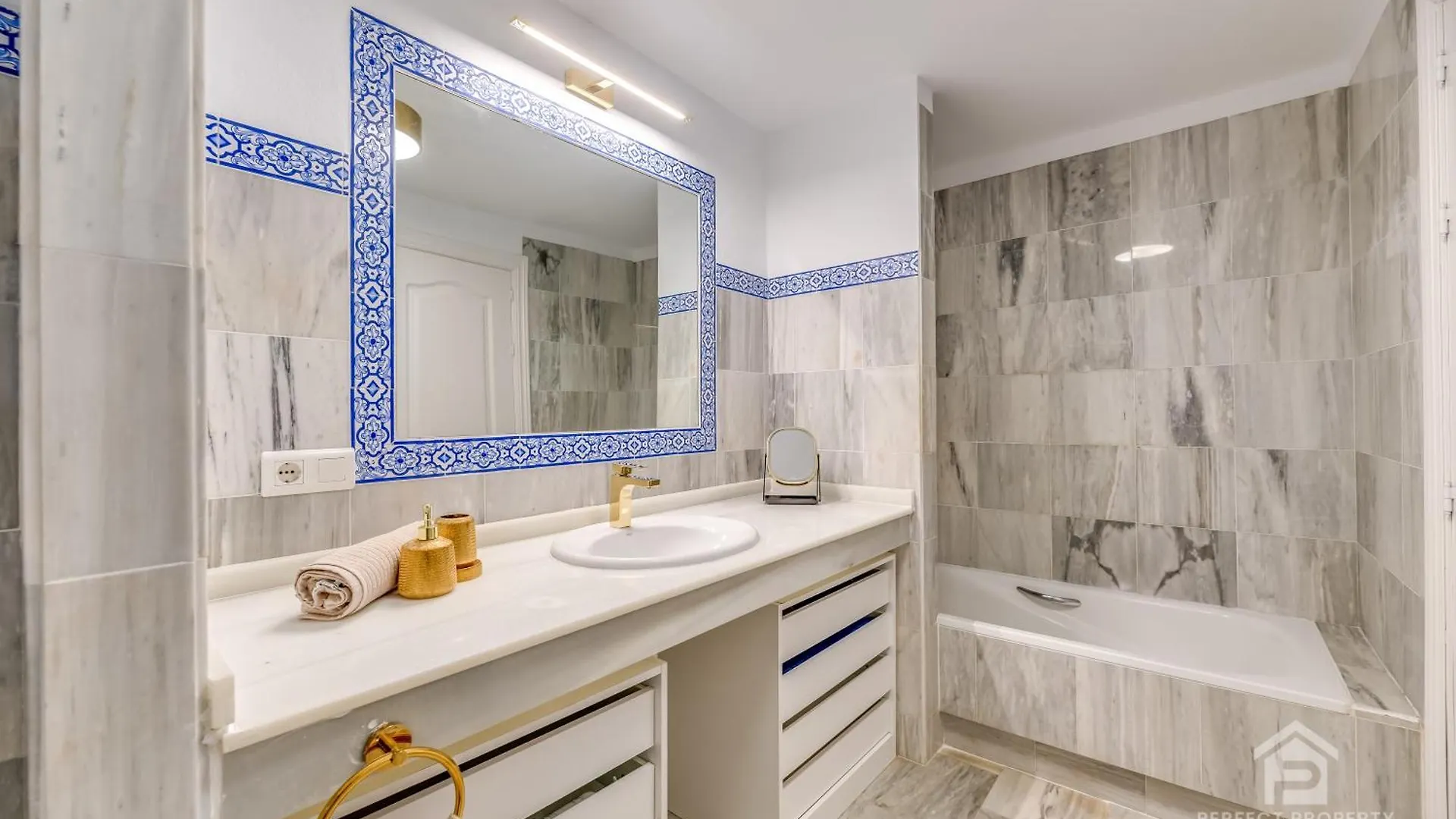 Apartmán Casa Africa - Exclusive 2Br By The Sea With Pool Estepona