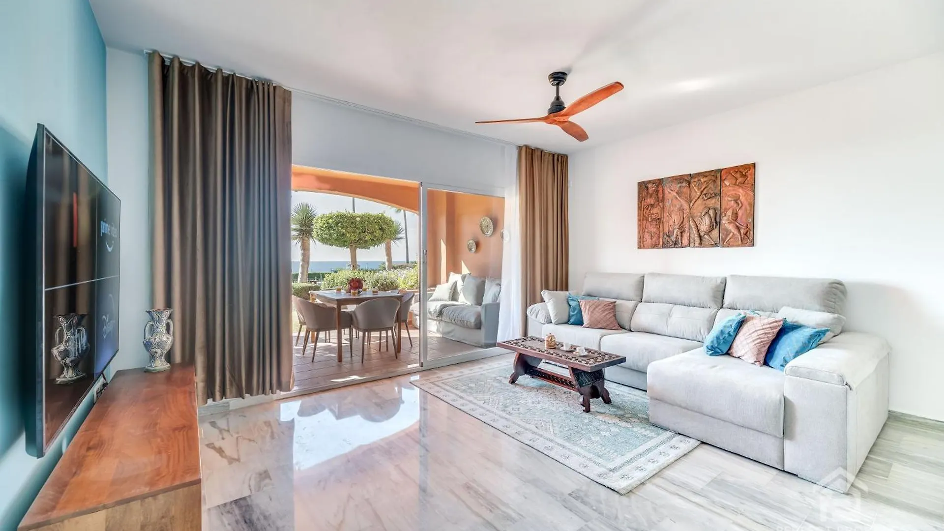 Apartmán Casa Africa - Exclusive 2Br By The Sea With Pool Estepona 0*,