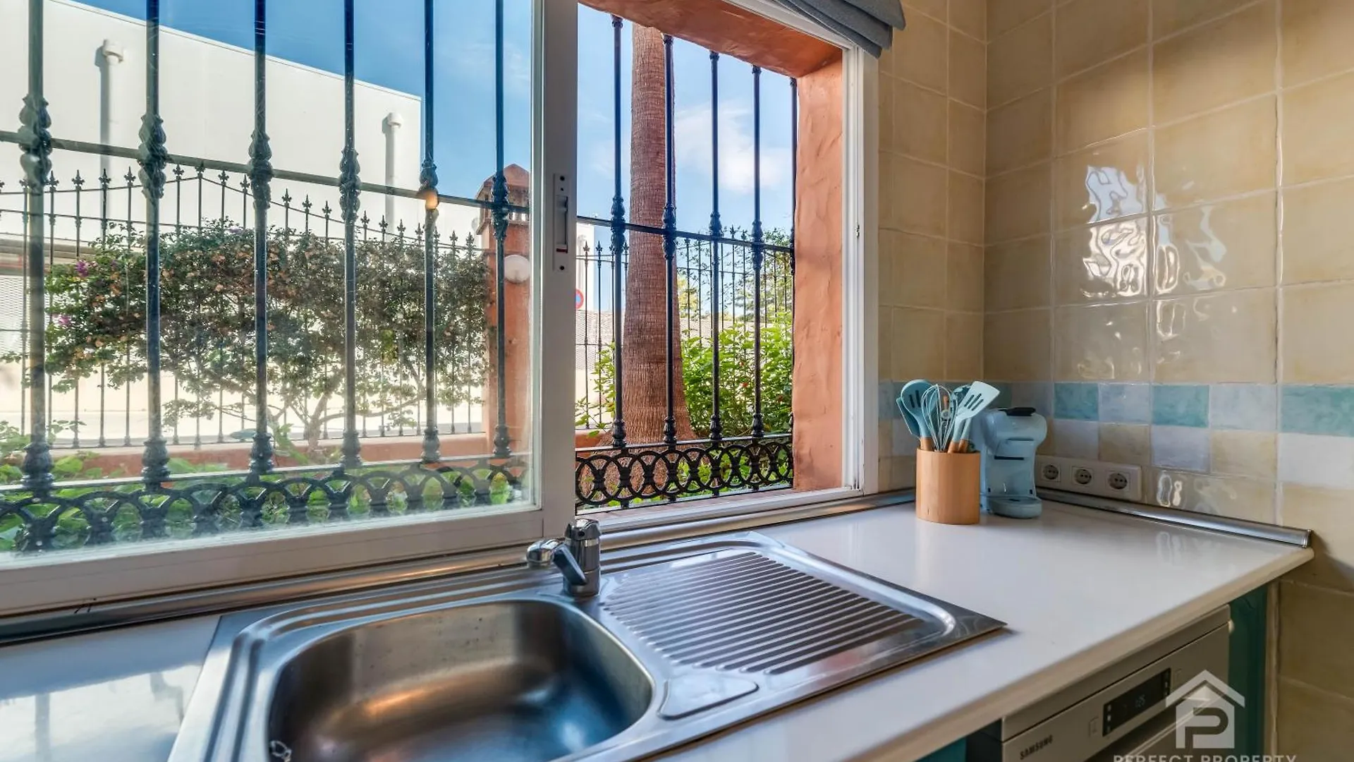 Casa Africa - Exclusive 2Br By The Sea With Pool Apartment Estepona Spain